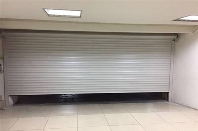 濟南電動卷簾門材質的選擇方法