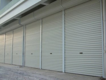 濟(jì)南電動(dòng)卷簾門車庫門維修配件選購(gòu)