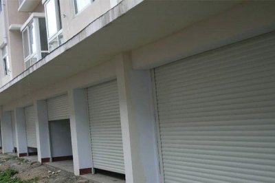 濟南電動卷簾門的三大優勢及兩個預防措施