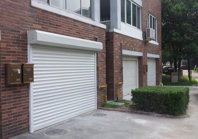 濟南電動卷簾門過熱及停電的措施